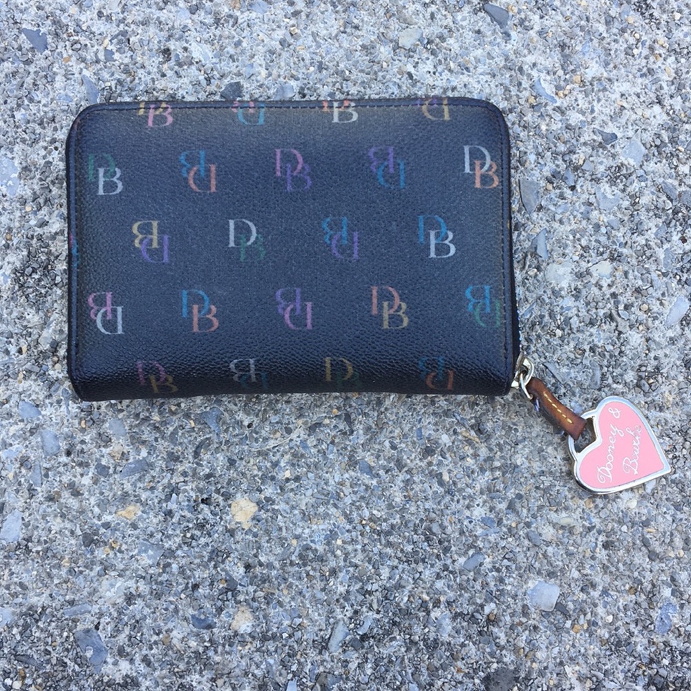 EUC! Dooney & Bourke Wallet